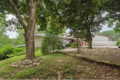 3052 Boughter Dr, Shenango Township, PA 16101 - Photo 5