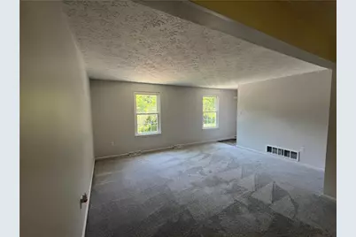 8822 Sloop Rd, Pittsburgh, PA 15237 - Photo 11