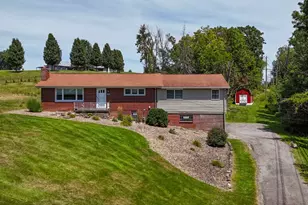 200 Priscilla Ln, Chartiers, PA 15301 - Photo 1