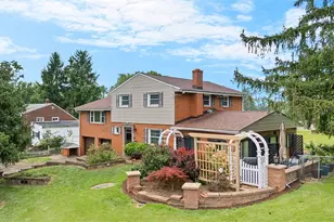 403 Fieldstone Dr, Monroeville, PA 15146 - Photo 1