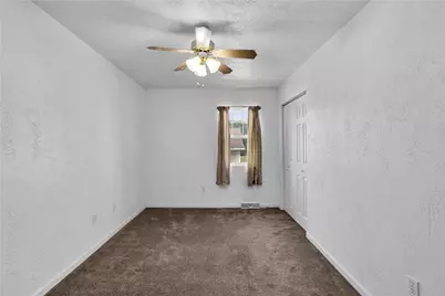 624 Dianthus Street, North Huntingdon, PA 15642 - Photo 17