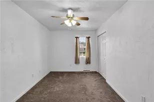 624 Dianthus St, North Huntingdon, PA 15642 - Photo 17