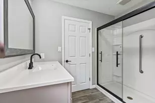 128 McGinley Rd, Oakland Township, PA 16025 - Photo 19