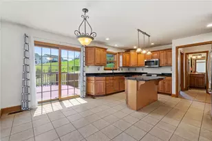 543 Birch Dr, Chartiers, PA 15342 - Photo 13