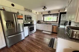 143 La Ray Dr, Center Township, PA 16001 - Photo 7