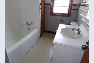 844 Spencer Ave, Sharon, PA 16146 - Photo 3