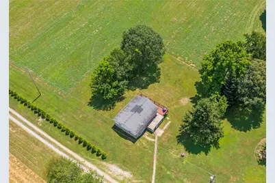 1182 Airport Rd, Hopewell Township, PA 15001 - Photo 11