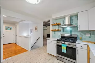 3326 New England Rd, West Mifflin, PA 15122 - Photo 13