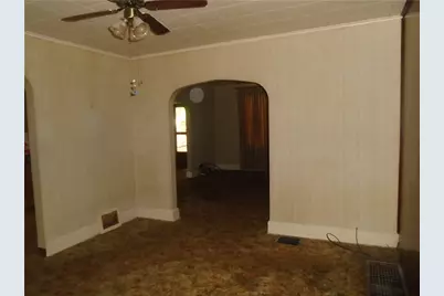 207 Locust St, Ambridge, PA 15003 - Photo 7