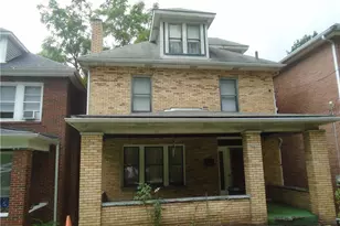 207 Locust St, Ambridge, PA 15003 - Photo 1