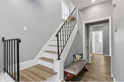1331 Oakdene St, Lincoln Larimer, PA 15206 - Photo 3