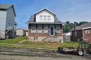 1906 Highland Ave, South Greensburg Boro, PA 15601 - Photo 1