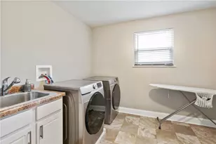 141 Centennial Dr, Collier Township, PA 15106 - Photo 13