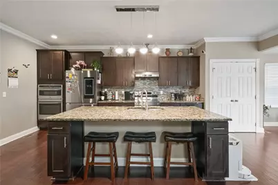 141 Centennial Dr, Collier Township, PA 15106 - Photo 7