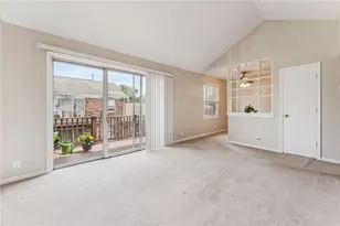 126 Jamestown, Scott Township, PA 15216 - Photo 3