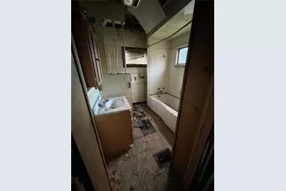 805 Oak St, Duquesne, PA 15110 - Photo 5