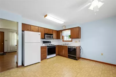 872 Pleasant Hill Drive, South Strabane, PA 15301 - Photo 9