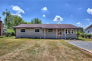 234 Westland Dr, Hempfield Township, PA 15601 - Photo 1