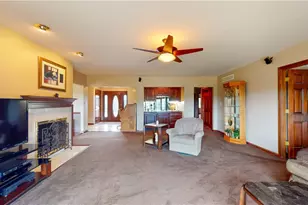 1490 Olde Stable Ln, Moon/Crescent Twp, PA 15108 - Photo 9