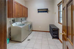 1490 Olde Stable Ln, Moon/Crescent Twp, PA 15108 - Photo 21