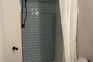 222 Hastings Ave, Oakdale, PA 15071 - Photo 13