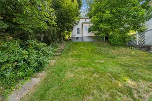 311 Lowell St, Vandergrift, PA 15690 - Photo 25