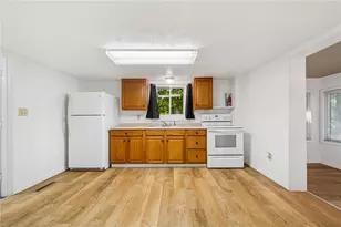 311 Lowell St, Vandergrift, PA 15690 - Photo 13