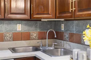 139 Grienbrier Dr, Carnegie, PA 15106 - Photo 17