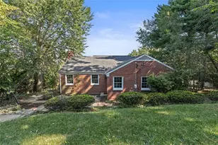 139 Grienbrier Dr, Carnegie, PA 15106 - Photo 35