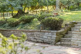 139 Grienbrier Dr, Carnegie, PA 15106 - Photo 37