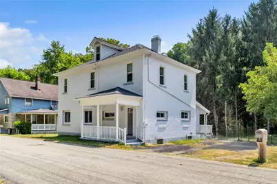 936 Pike Run Dr, California, PA 15423 - Photo 1