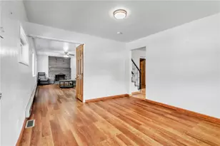 936 Pike Run Dr, California, PA 15423 - Photo 3