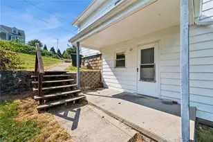 1442 Rostraver St, Monessen, PA 15062 - Photo 9