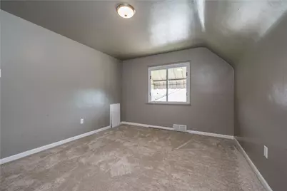 2154 Vermont Ave, West Mifflin, PA 15122 - Photo 33