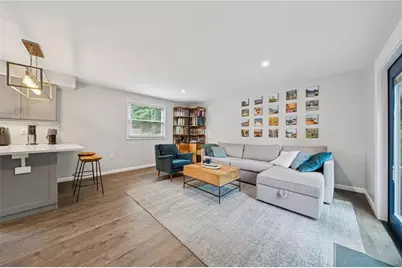 2415 Collins Road, Pittsburgh, PA 15235 - Photo 13