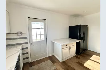 403 Lowell Street, Vandergrift, PA 15690 - Photo 7