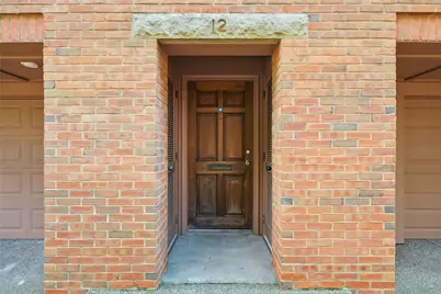 4700 Ellsworth Avenue #12, Pittsburgh, PA 15213 - Photo 7