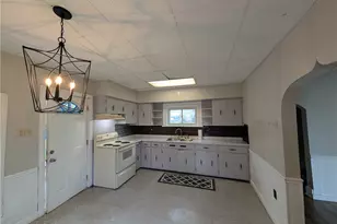 406 N Cascade St, New Castle, PA 16101 - Photo 11