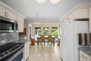 434 Robinhood Ln, Peters Township, PA 15317 - Photo 19