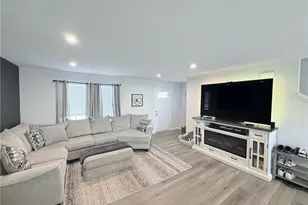 128 Jerome Dr, Twp of But NW, PA 16001 - Photo 3