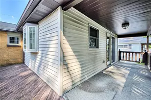 511 New Haven Dr, Hempfield Township, PA 15601 - Photo 15