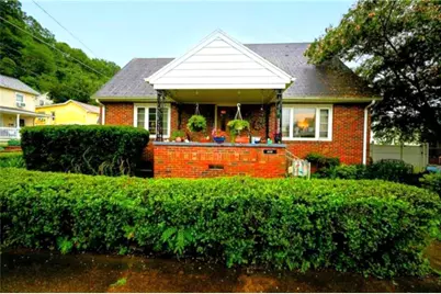 608 8th St, Ford City Boro, PA 16226 - Photo 1