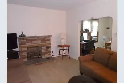 958 Anthony Wayne Dr, Harmony Township, PA 15005 - Photo 3