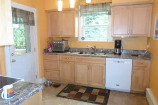 958 Anthony Wayne Dr, Harmony Township, PA 15005 - Photo 7