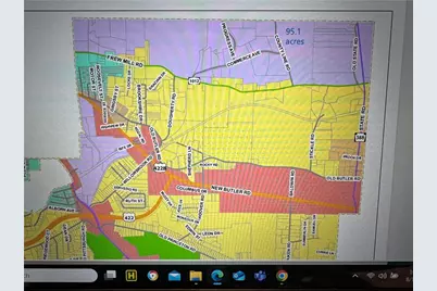 2225 County Line Rd, Shenango Township, PA 16101 - Photo 13