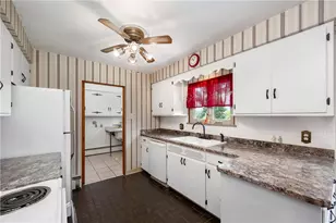 2716 Albert St Ext, Neshannock Township, PA 16105 - Photo 17