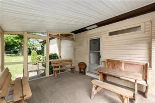 2716 Albert St Ext, New Castle, PA 16105 - Photo 33