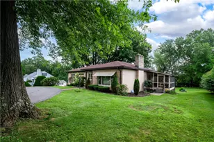 2716 Albert St Ext, Neshannock Township, PA 16105 - Photo 3