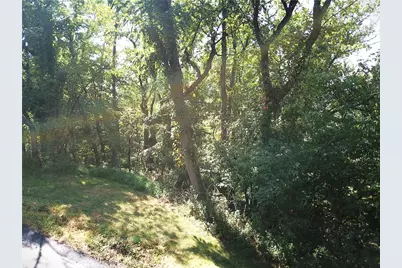 614 Orchard Hill Dr, Pittsburgh, PA 15238 - Photo 1