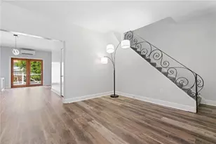 6335 Waldron St, Pittsburgh, PA 15217 - Photo 3